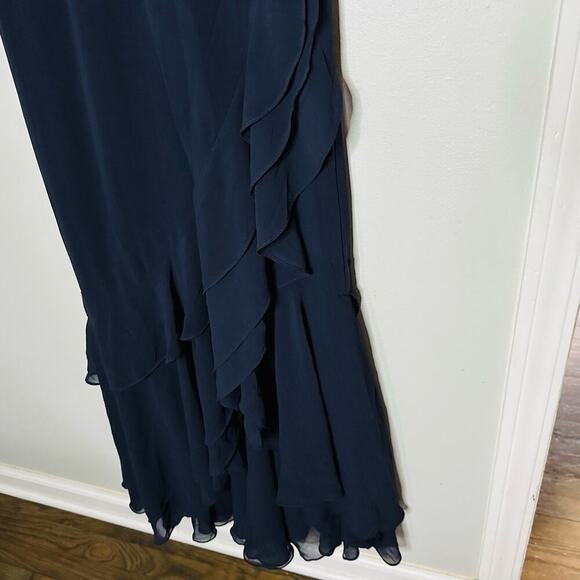 C/MEO COLLECTIVE Be About You Navy V-Neckline Long Gown Dress Size Medium - Picture 14 of 15